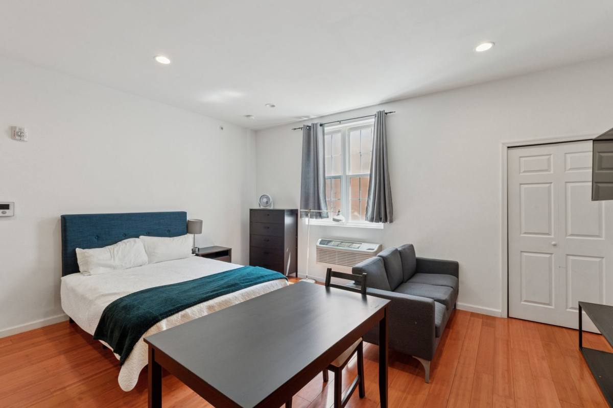 Apartment for rent at 1204 Chestnut St #201, Philadelphia, PA 19107