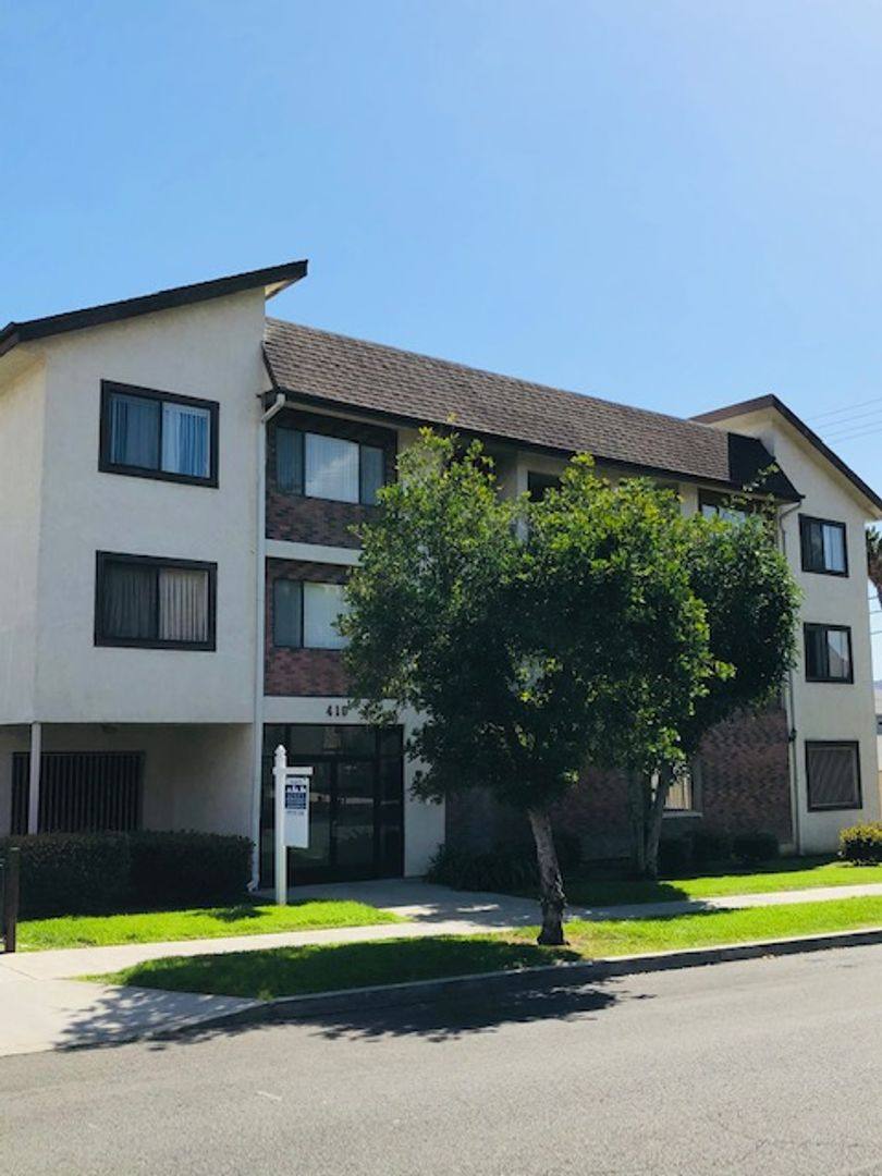 Apartment for rent at 410 E Elmwood Ave, Burbank, CA 91501