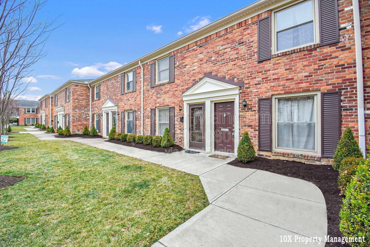 Apartment for rent at 911 Manor Lane #C, Columbus, OH 43221