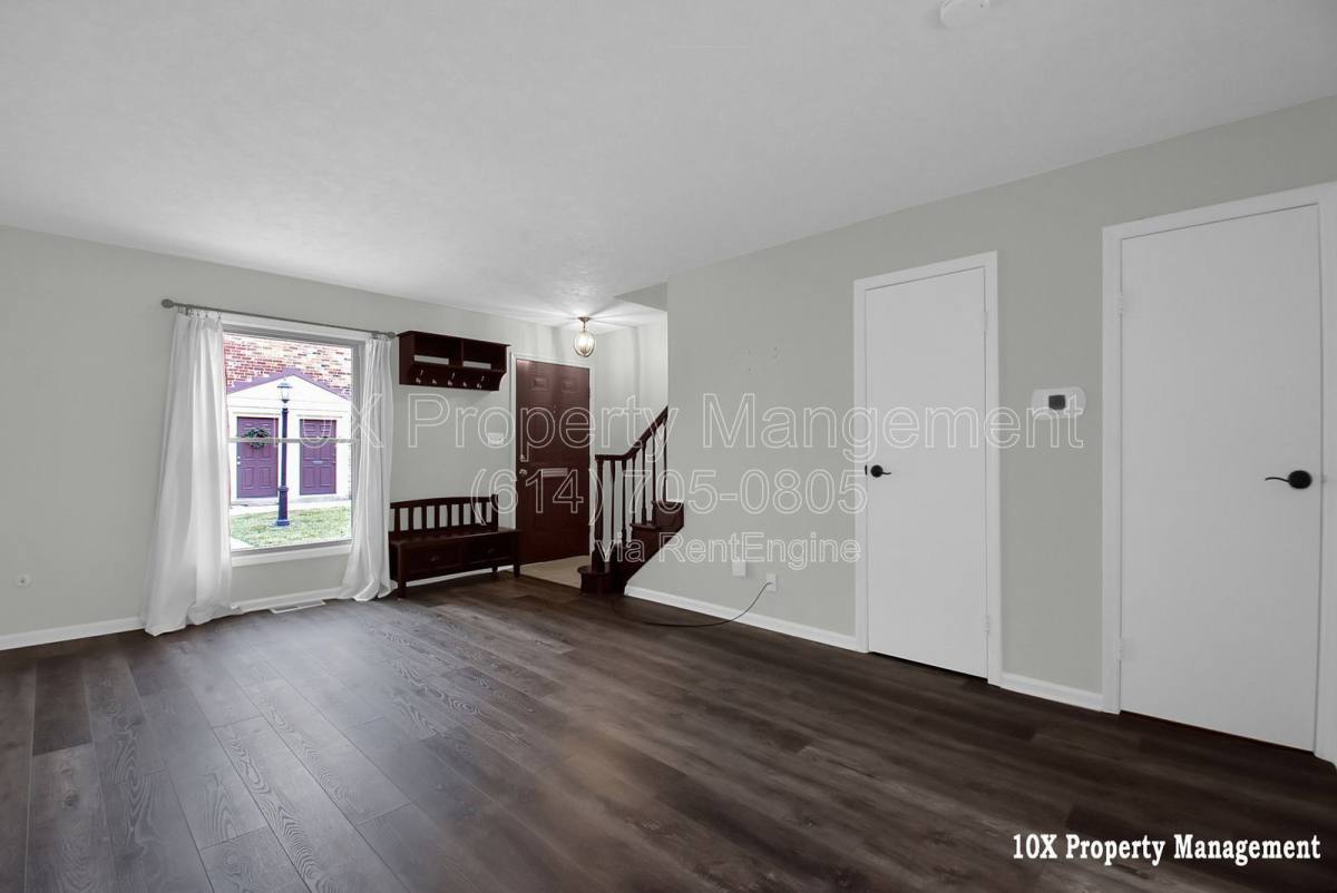 Apartment for rent at 911 Manor Lane #C, Columbus, OH 43221
