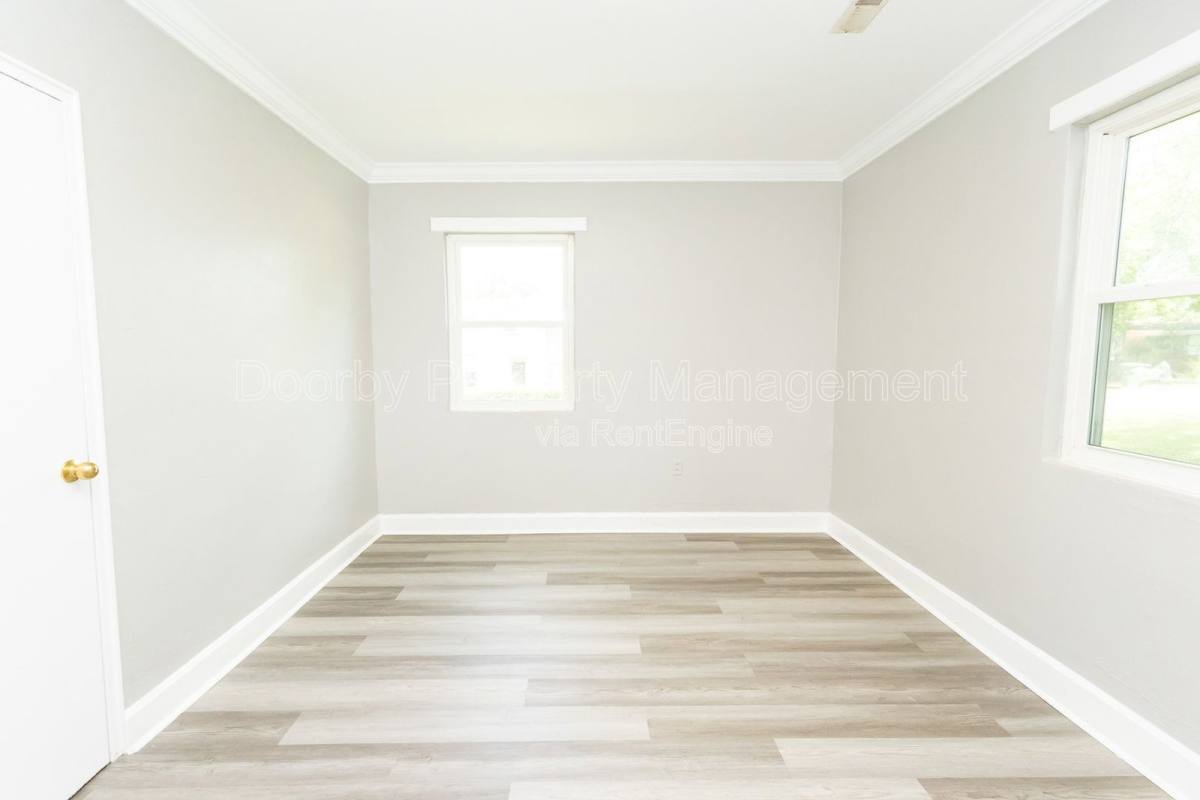 Apartment for rent at 1301 N Orchard Knob Ave, Chattanooga, TN 37406