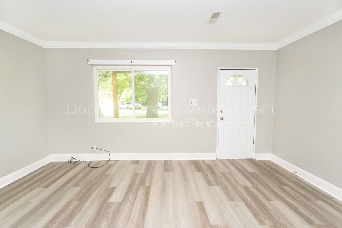Apartment for rent at 1301 N Orchard Knob Ave, Chattanooga, TN 37406