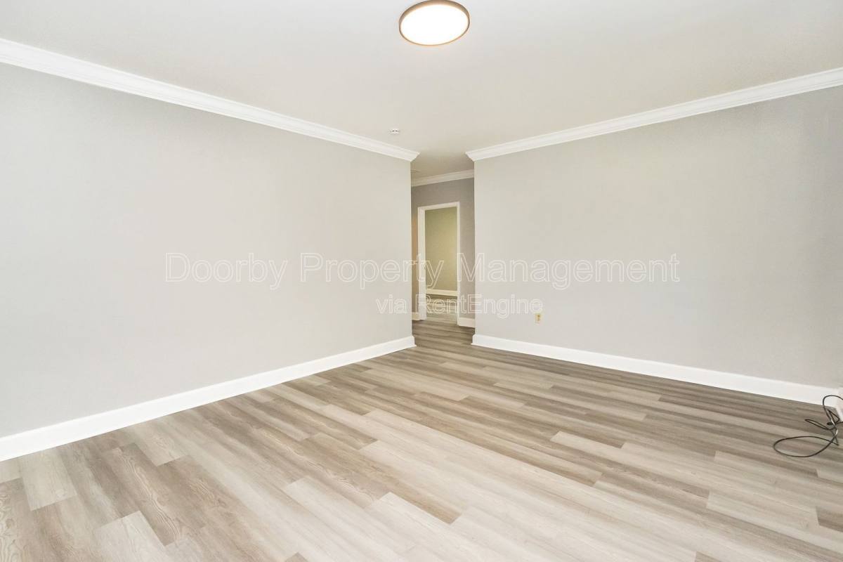 Apartment for rent at 1301 N Orchard Knob Ave, Chattanooga, TN 37406