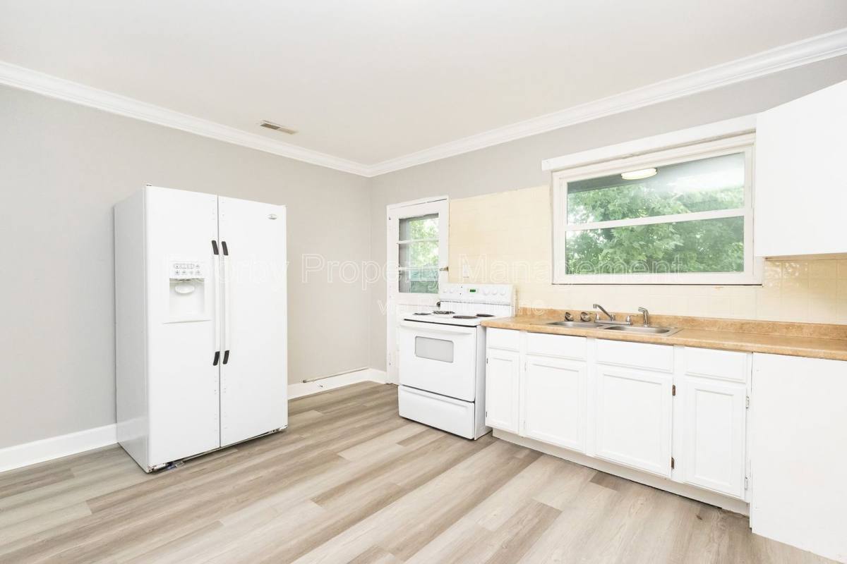 Apartment for rent at 1301 N Orchard Knob Ave, Chattanooga, TN 37406