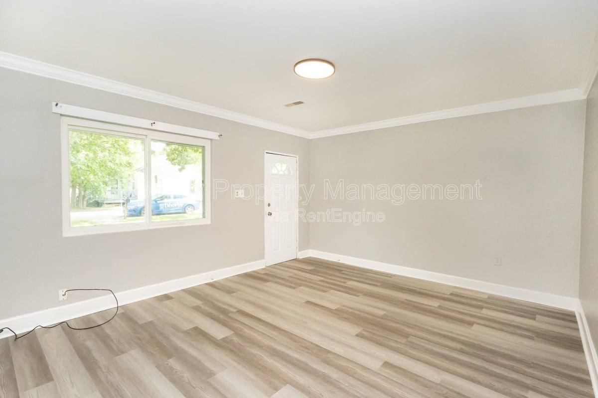 Apartment for rent at 1301 N Orchard Knob Ave, Chattanooga, TN 37406