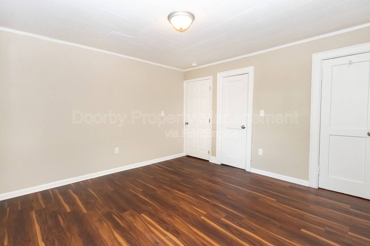 Apartment for rent at 207 Napier St #1, La Fayette, GA 30728