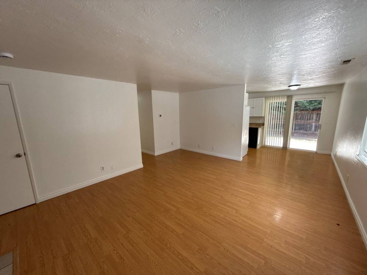 House for rent at 5162 Lone Oak Rd SE, Salem, OR 97306