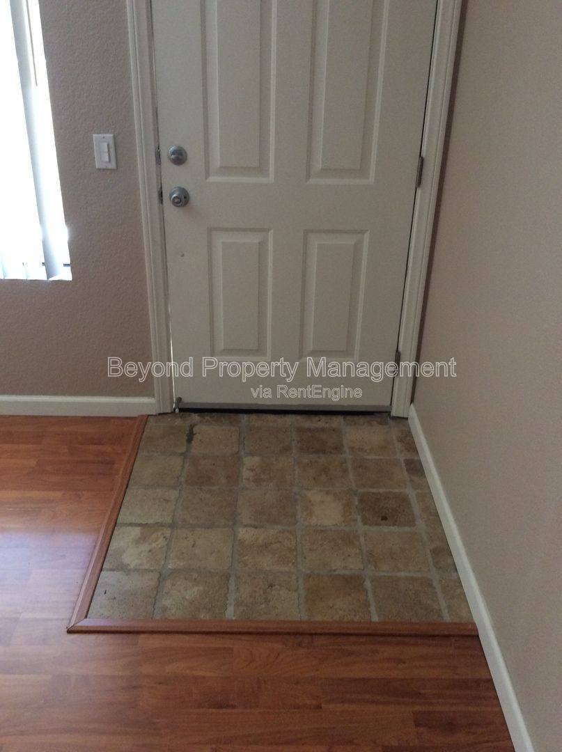 Apartment for rent at 12580 Carmel Creek Rd #43, San Diego, CA 92130