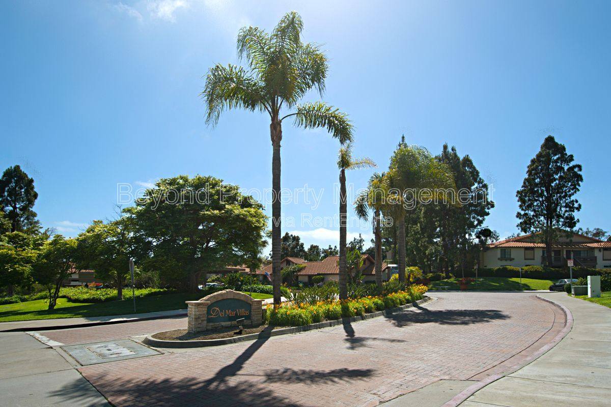 Apartment for rent at 12580 Carmel Creek Rd #43, San Diego, CA 92130