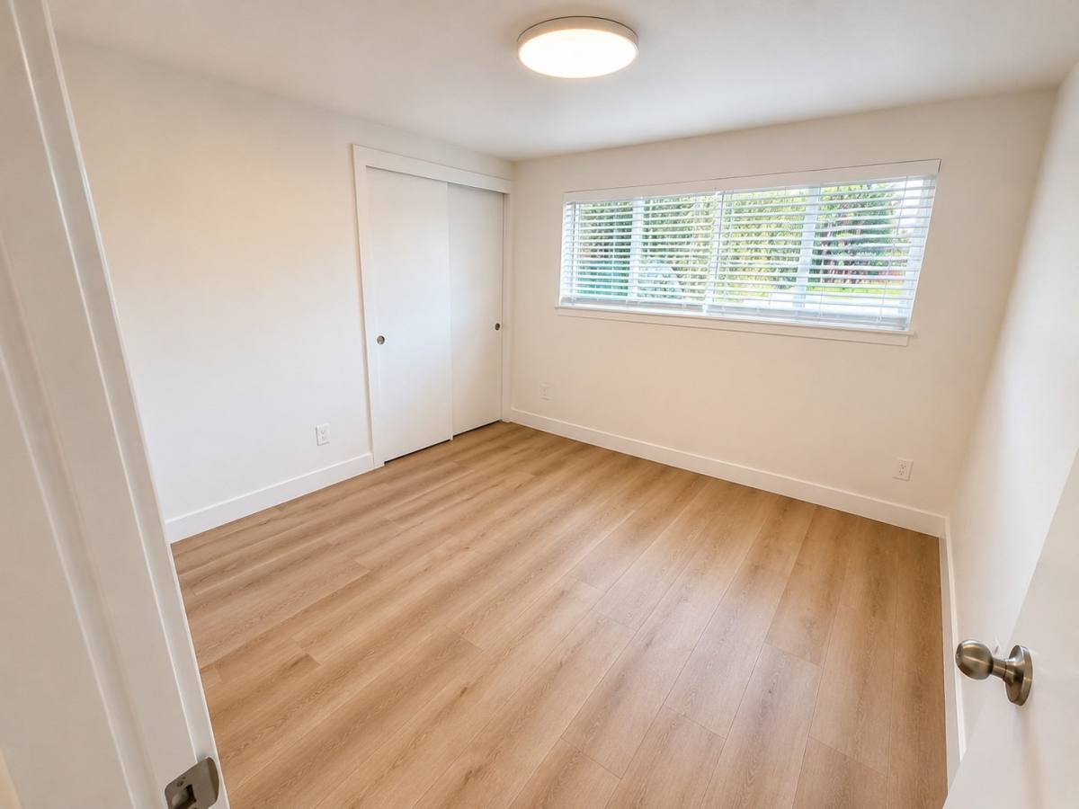 Apartment for rent at 8711 S 114th St #4A, Seattle, WA 98178