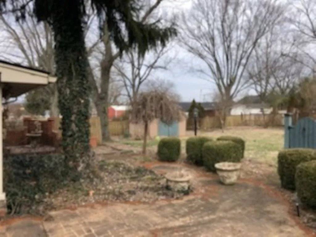House for rent at 320 Emmett Ave, Bowling Green, KY 42101