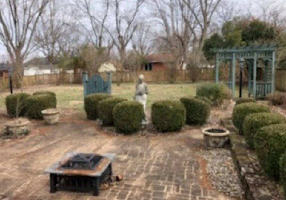House for rent at 320 Emmett Ave, Bowling Green, KY 42101