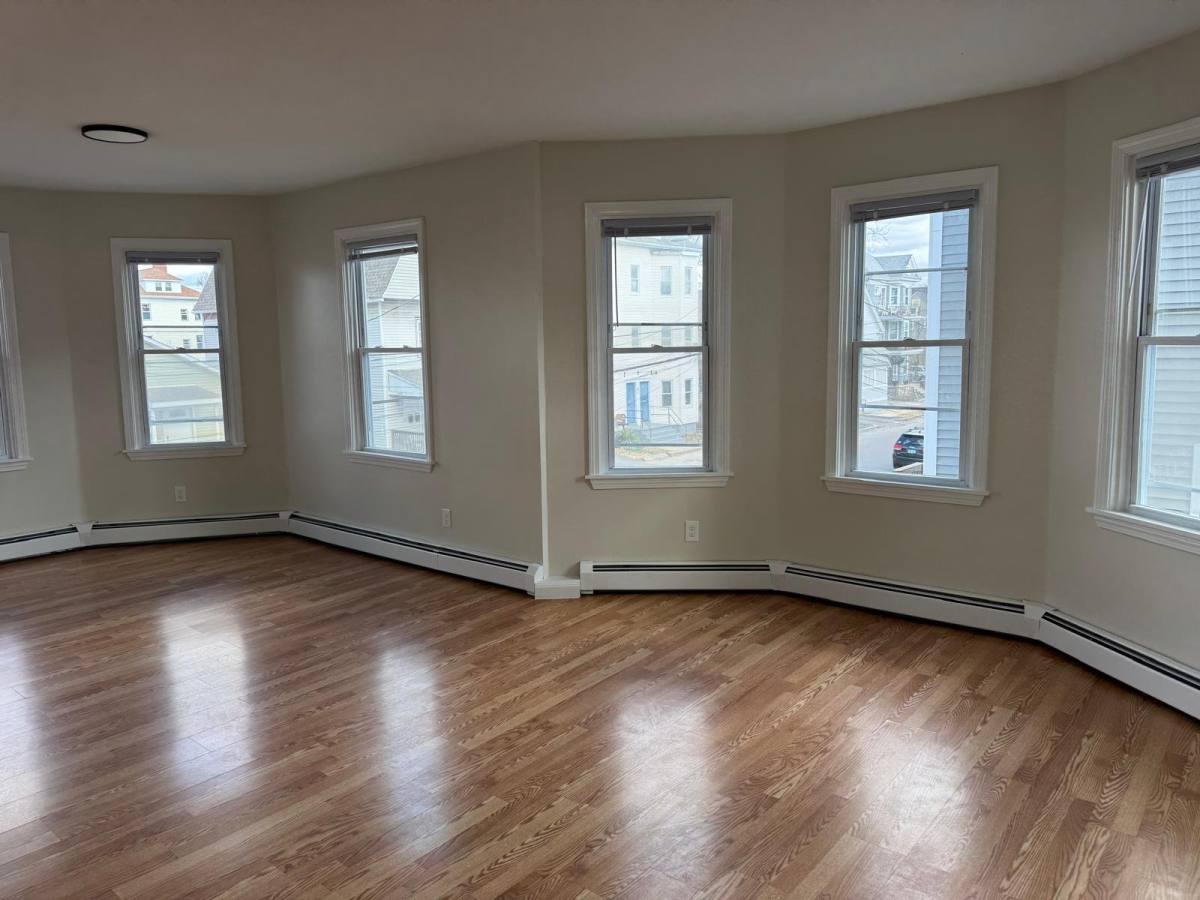 Apartment for rent at 31 Linwood Ave #2, Providence, RI 02909