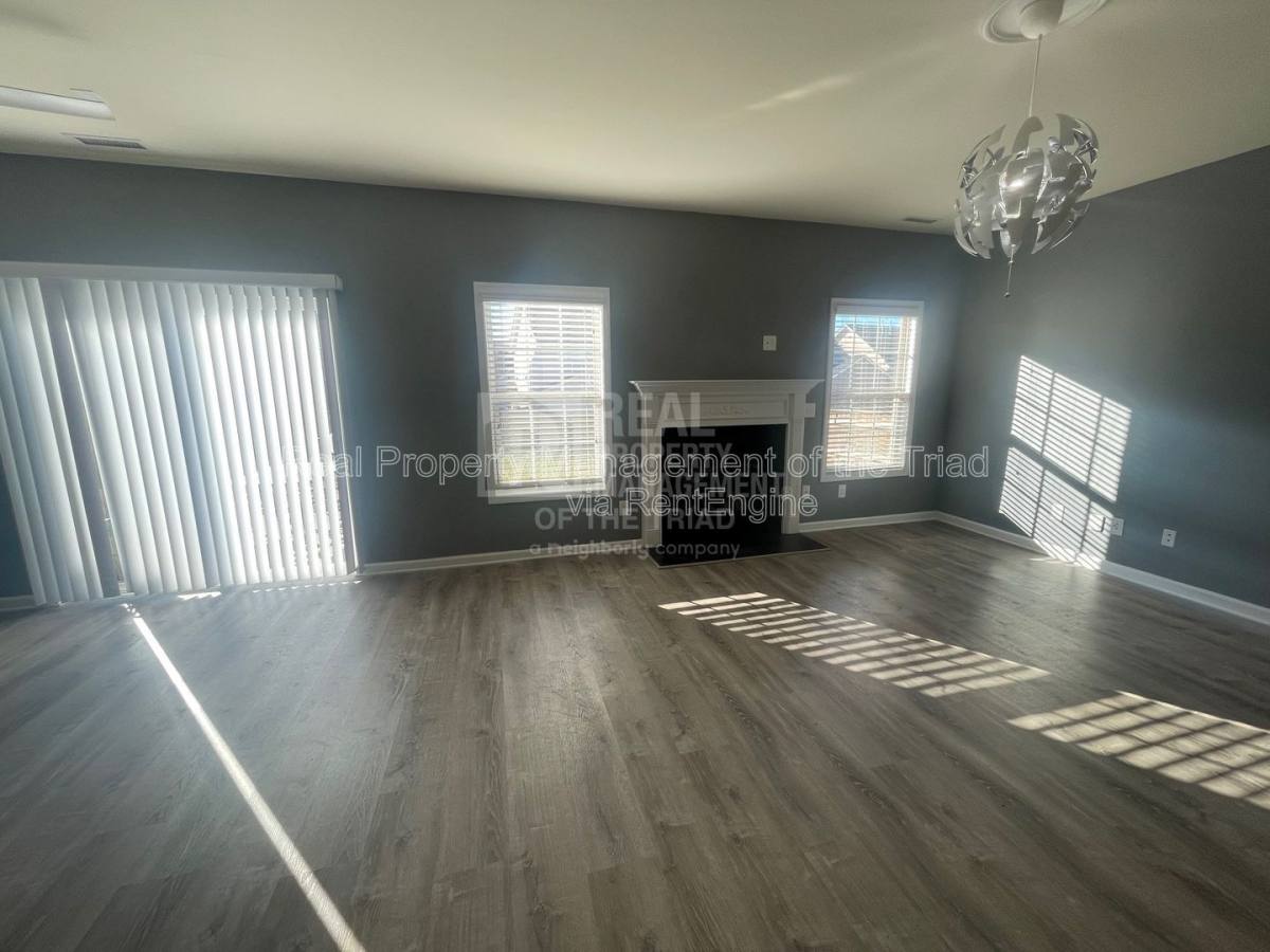 House for rent at 1950 Glenkirk Dr, Burlington, NC 27215