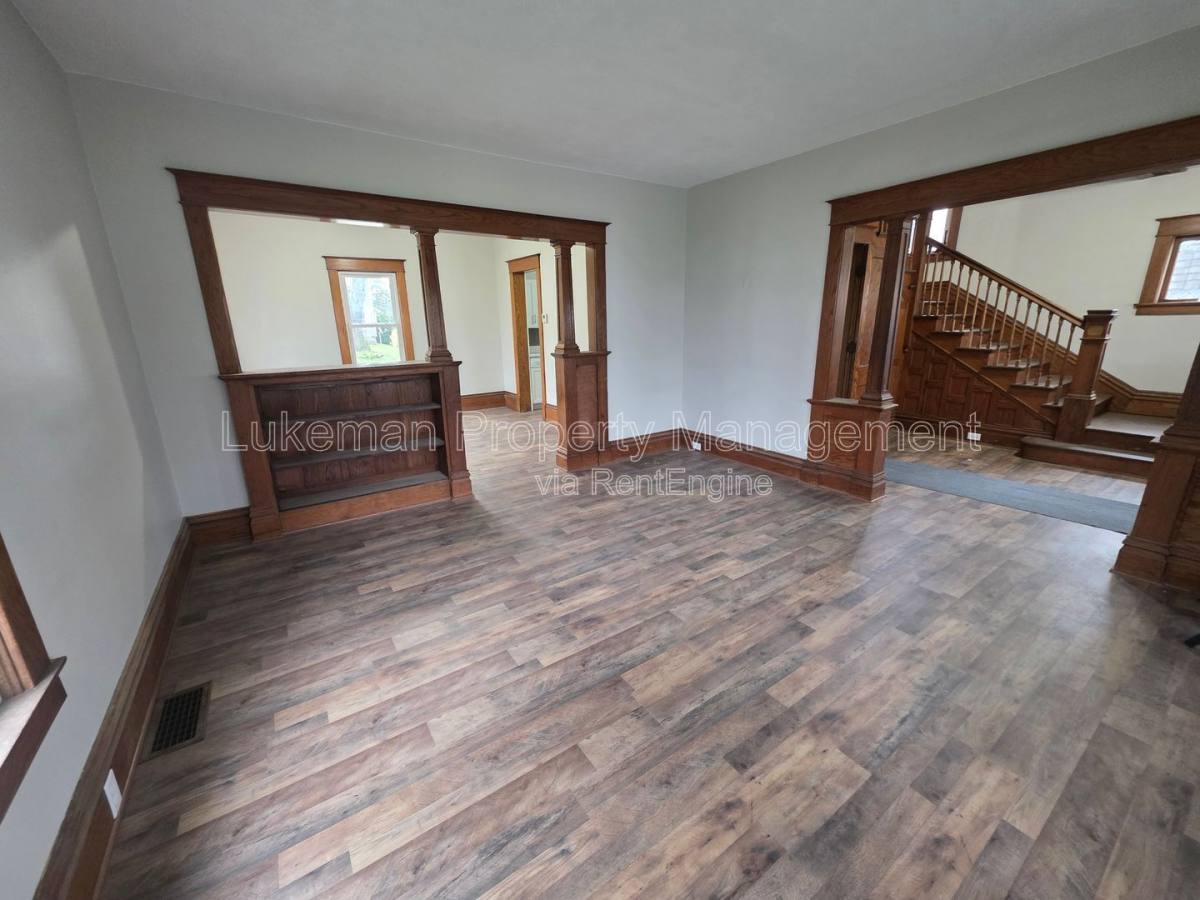 House for rent at 39 Byron St, Battle Creek, MI 49017