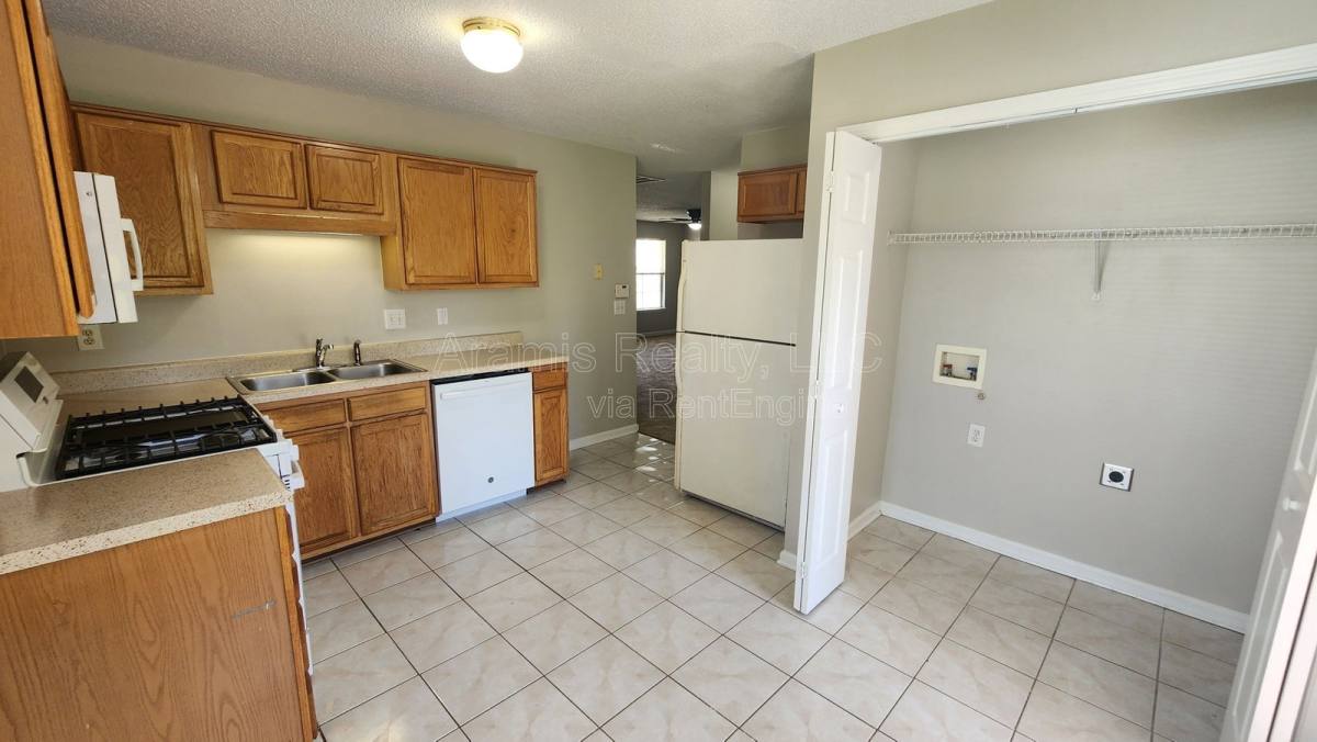 Apartment for rent at 7336 Bramble Oak Dr, Douglasville, GA 30134