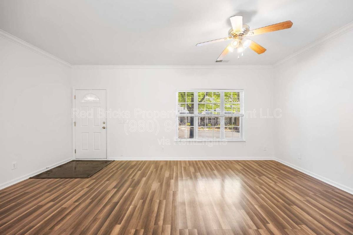 Townhouse for rent at 3053 Summerfield Ridge Lane, Matthews, NC 28105