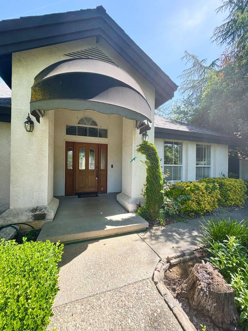 House for rent at 1855 Gold Hills Dr, Redding, CA 96003