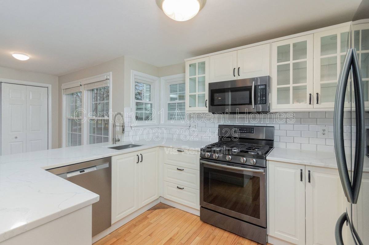 House for rent at 7579 Cross Gate Lane, Alexandria, VA 22315