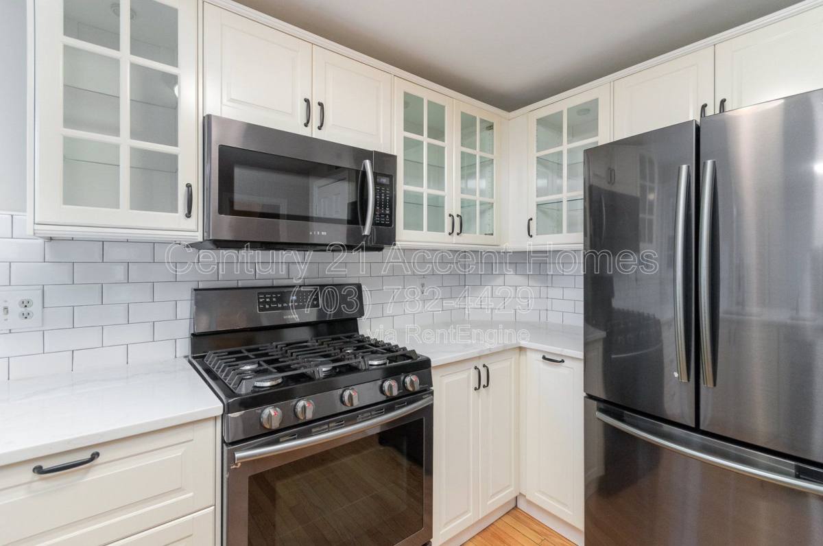 House for rent at 7579 Cross Gate Lane, Alexandria, VA 22315