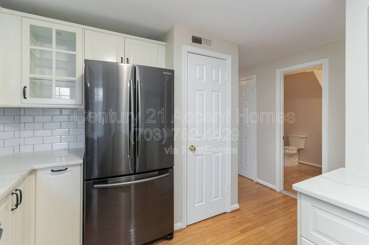 House for rent at 7579 Cross Gate Lane, Alexandria, VA 22315