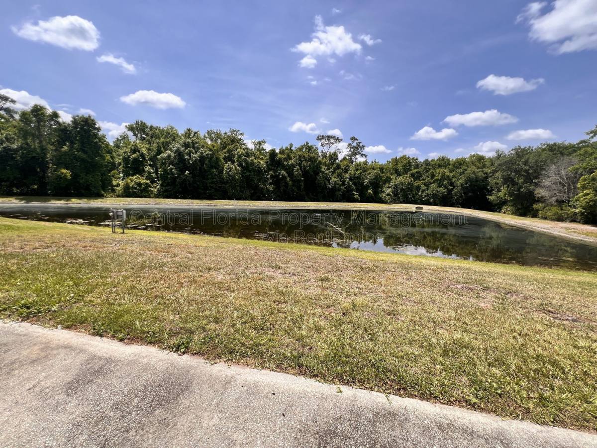 House for rent at 14126 Econ Woods Lane, Orlando, FL 32826