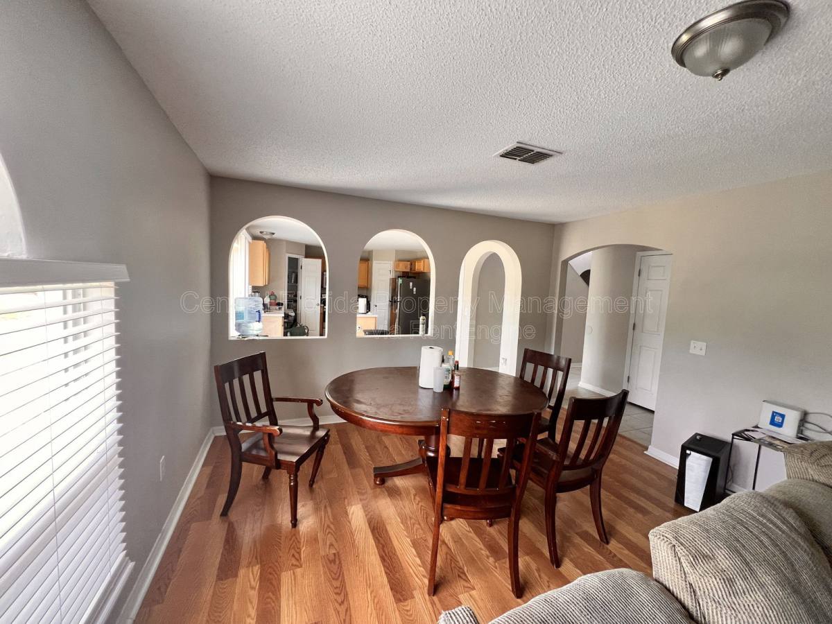 House for rent at 14126 Econ Woods Lane, Orlando, FL 32826