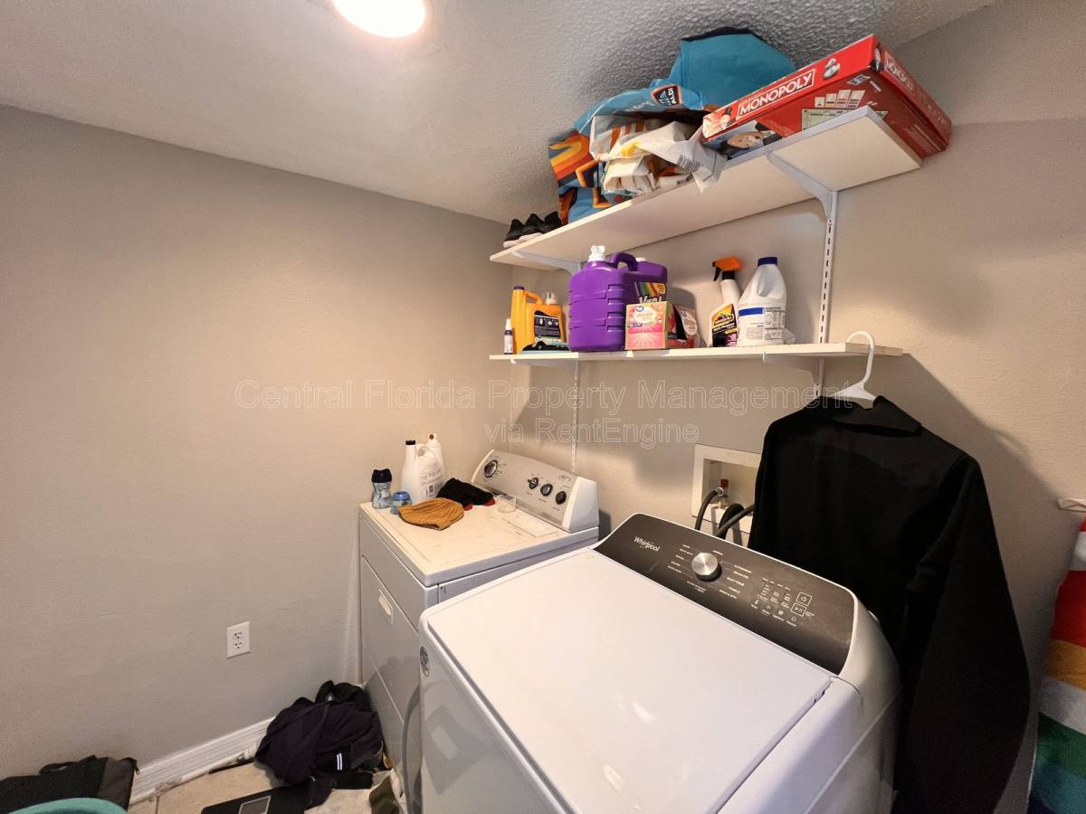 House for rent at 14126 Econ Woods Lane, Orlando, FL 32826