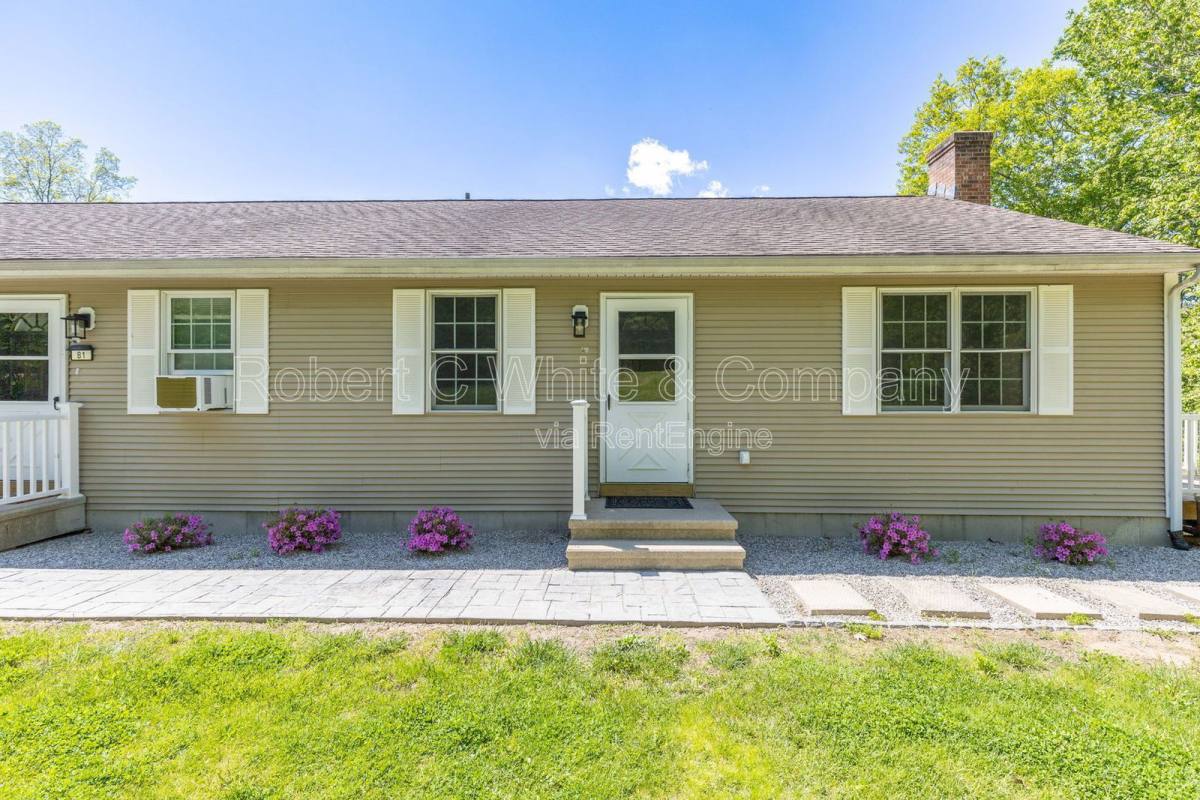 Apartment for rent at 94 Quiet Woods Rd #A2, East Hampton, CT 06424