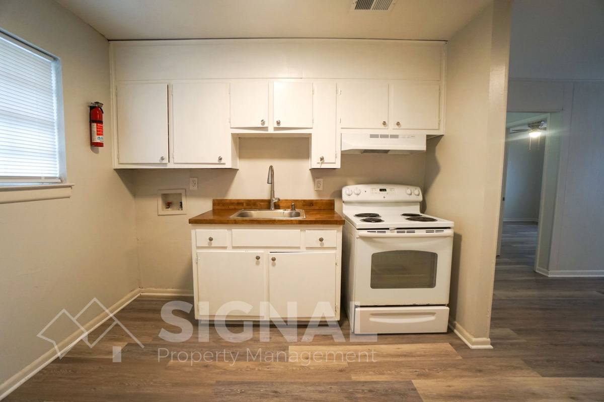 Apartment for rent at 1305 16th St N #1305 D, Birmingham, AL 35204
