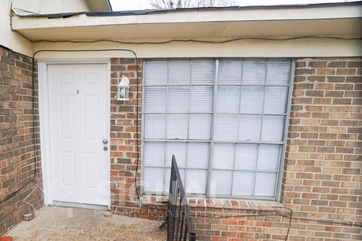 Apartment for rent at 1305 16th St N #1305 D, Birmingham, AL 35204