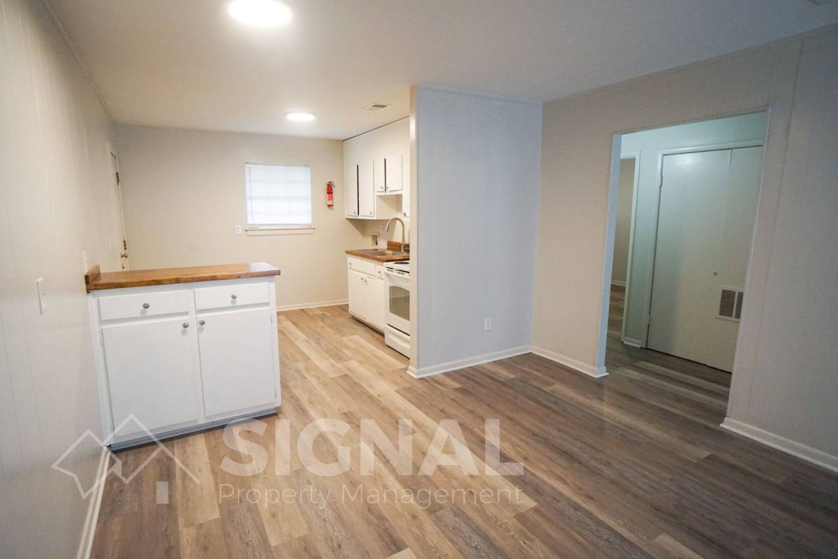 Apartment for rent at 1305 16th St N #1305 D, Birmingham, AL 35204