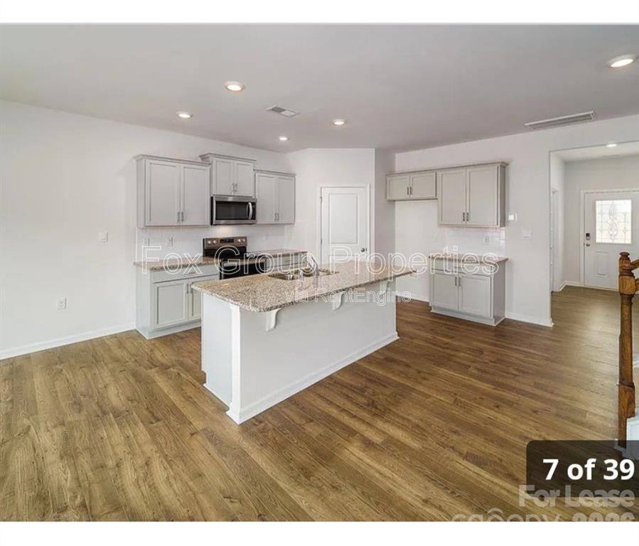 House for rent at 132 Scotsway Court, Troutman, NC 28166