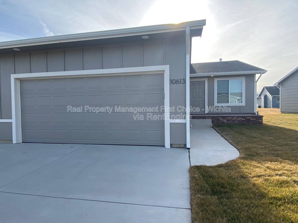 Apartment for rent at 10607 E Kinkaid Circle, Wichita, KS 67207