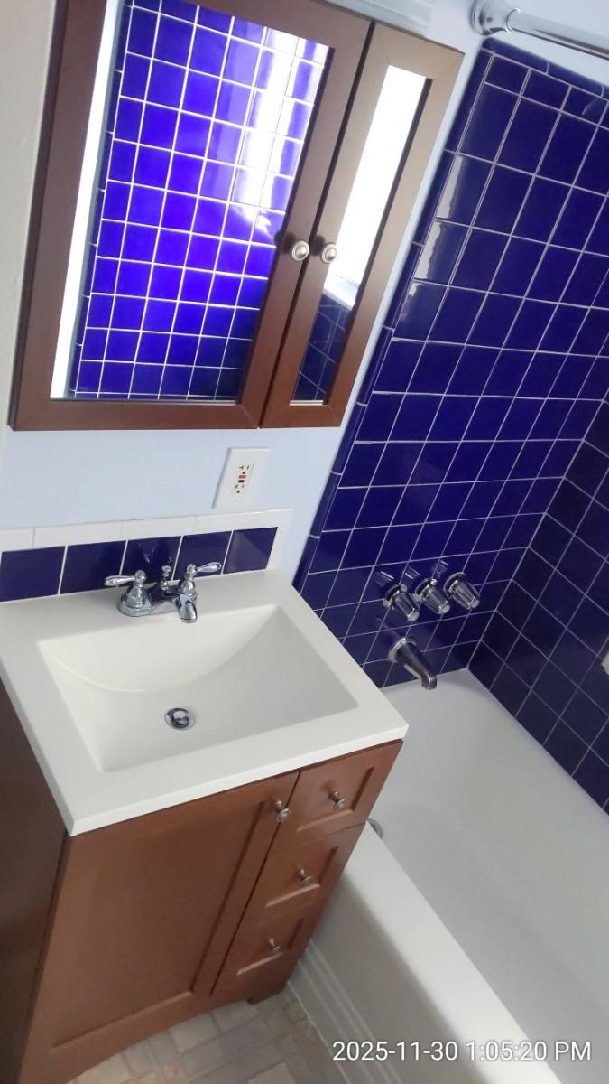 Apartment for rent at 3351 Caroline Ave #B, Culver City, CA 90232