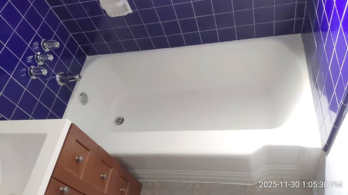 Apartment for rent at 3351 Caroline Ave #B, Culver City, CA 90232