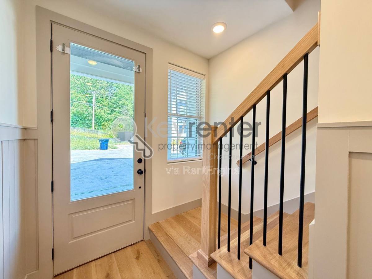 Townhouse for rent at 1072 Amelia Court, Chattanooga, TN 37412