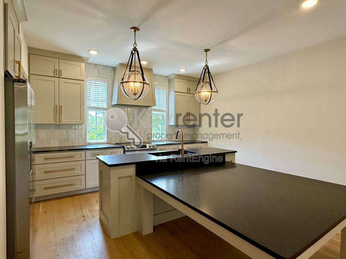 Townhouse for rent at 1072 Amelia Court, Chattanooga, TN 37412