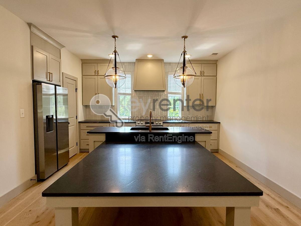 Townhouse for rent at 1072 Amelia Court, Chattanooga, TN 37412