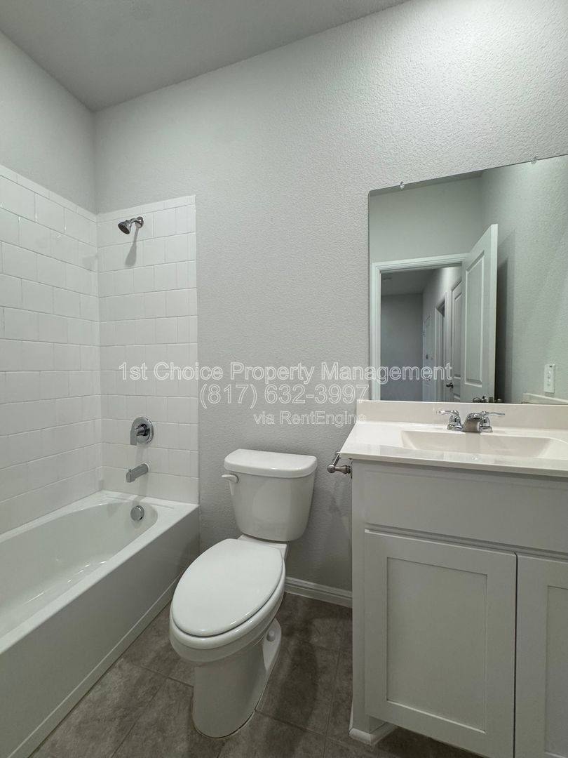 House for rent at 7948 Oaktown Dr, Fort Worth, TX 76131