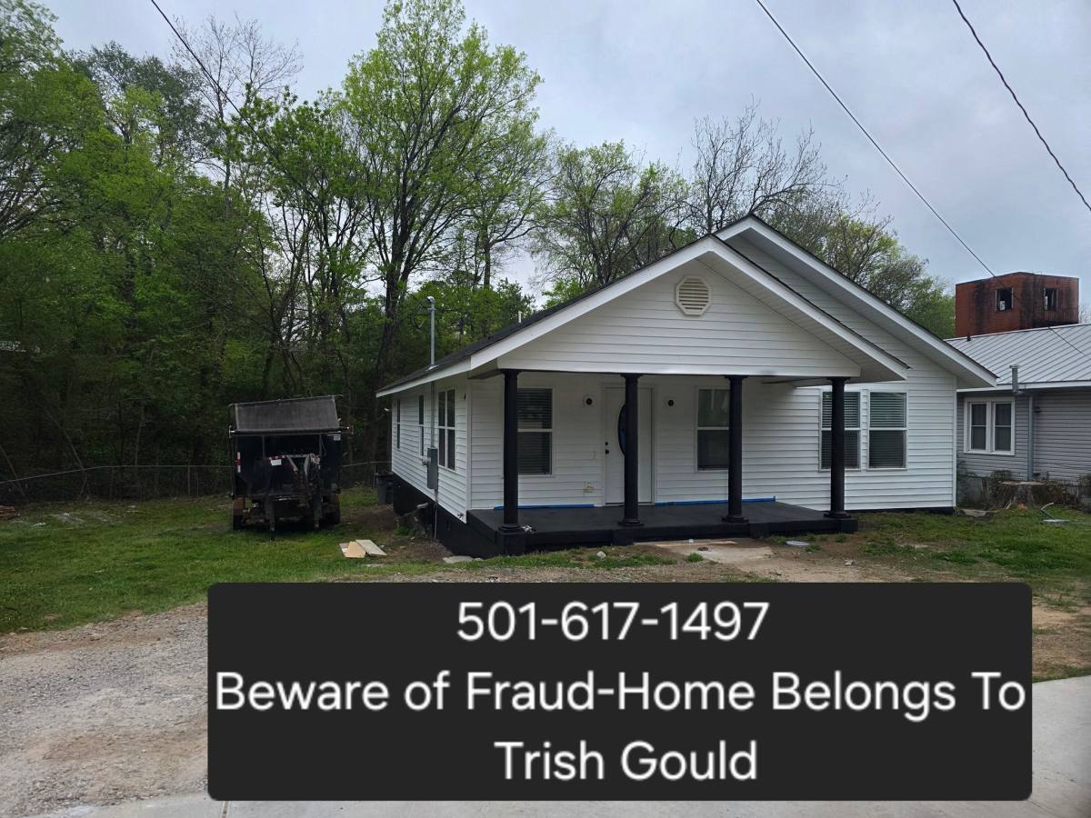 House for rent at 429 Oaklawn St, Hot Springs National Park, AR 71913