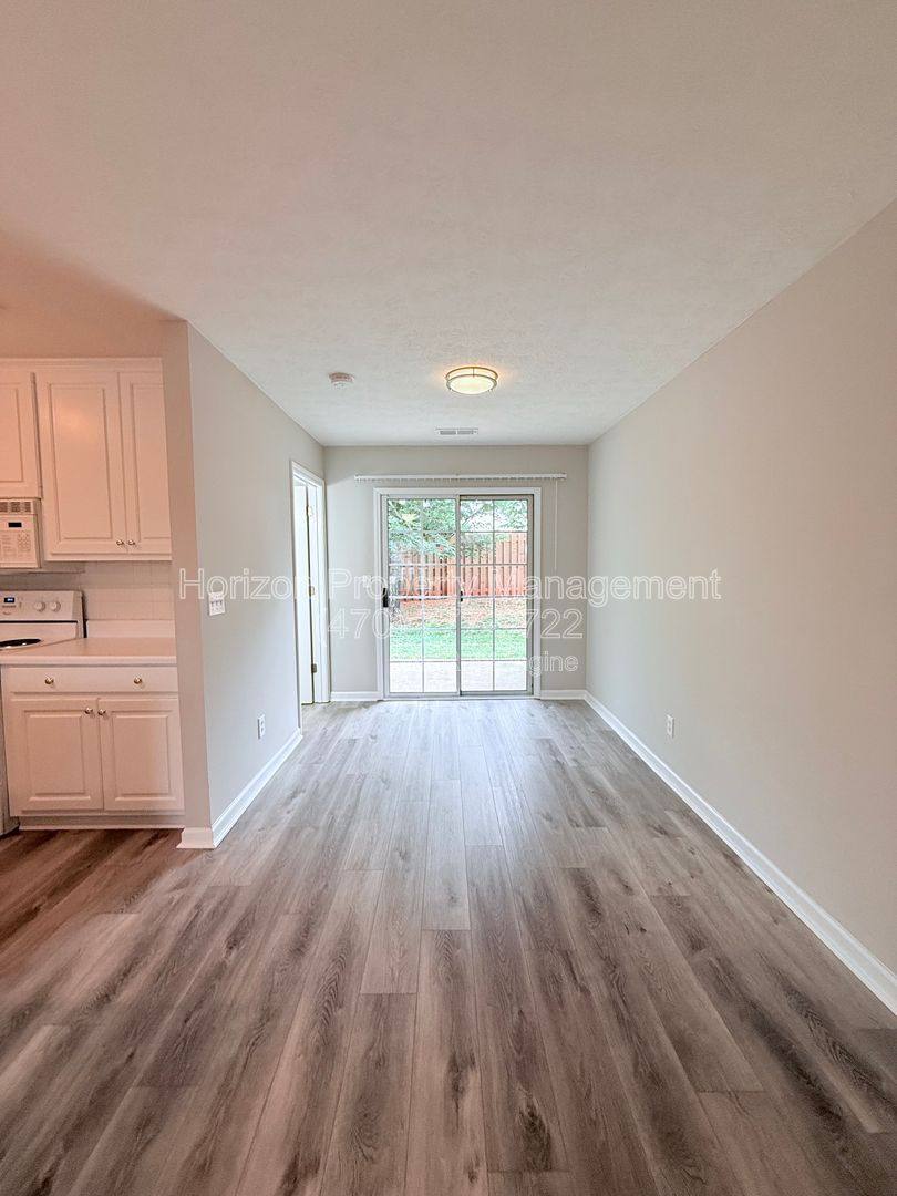 Townhouse for rent at 2816 Florence Dr, Gainesville, GA 30504