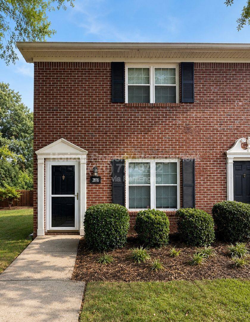 Townhouse for rent at 2816 Florence Dr, Gainesville, GA 30504