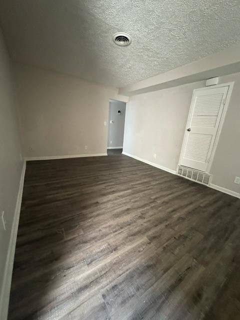 Apartment for rent at 2032 Catalpa Dr E, Dayton, OH 45406