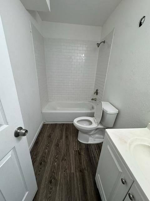 Apartment for rent at 2034 Catalpa Dr E, Dayton, OH 45406
