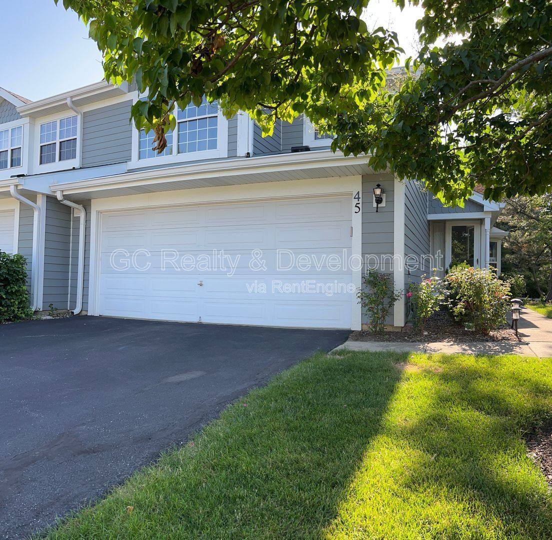 Apartment for rent at 45 White Pine Dr, Schaumburg, IL 60193