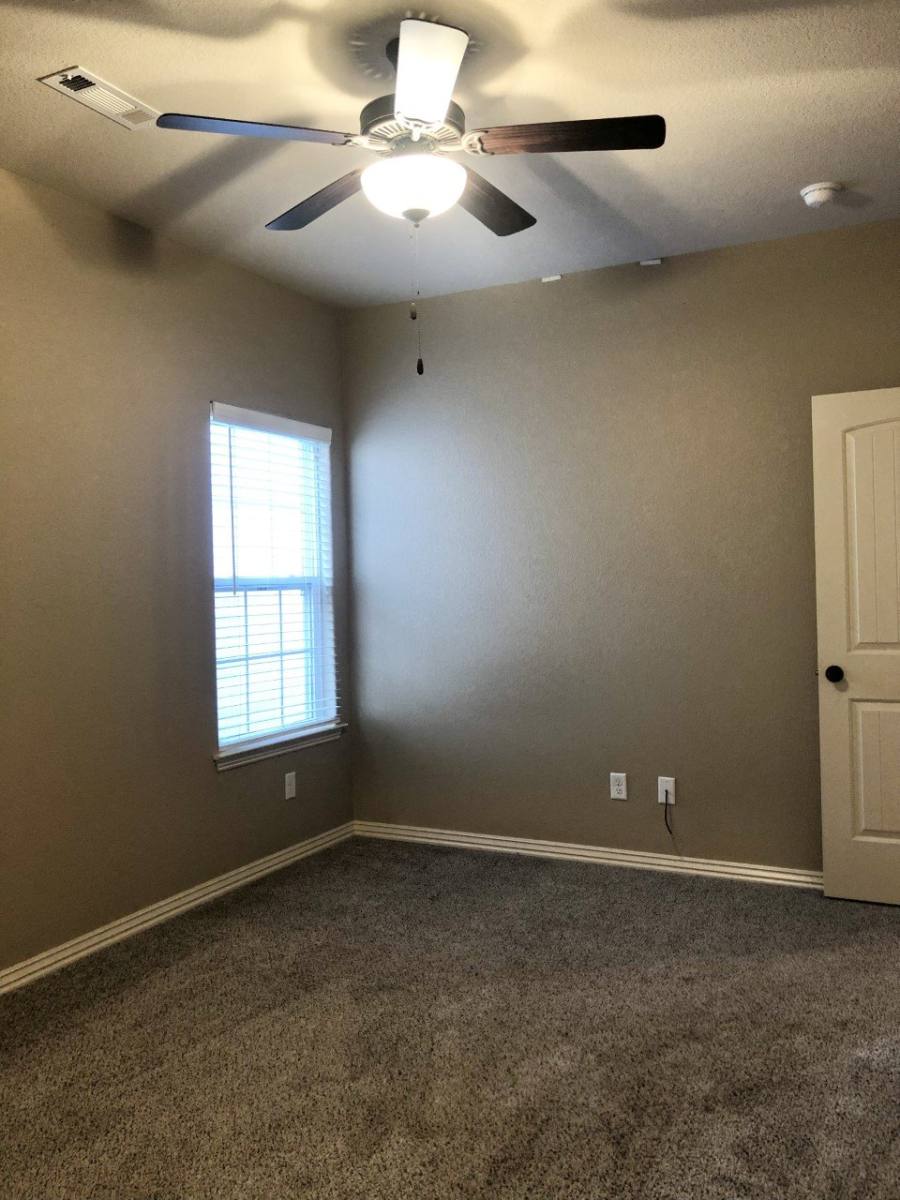 Townhouse for rent at 879 W N St, Fayetteville, AR 72701