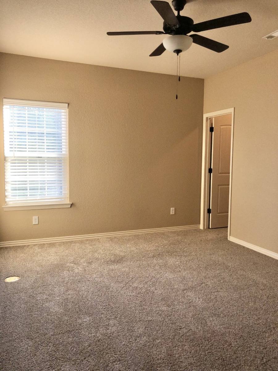 Townhouse for rent at 879 W N St, Fayetteville, AR 72701