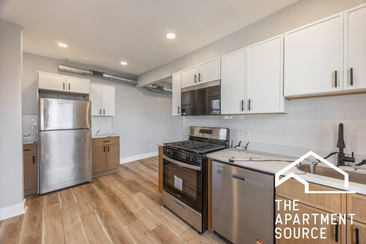 Apartment for rent at 6148 N Francisco Ave #3D, Chicago, IL 60659