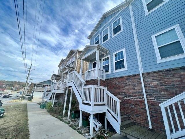 Townhouse for rent at 893 W N St, Fayetteville, AR 72701